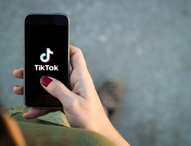 Cómo crear un vídeo a través de fotos usando TikTok