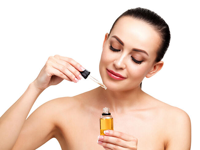 Trucos caseros para eliminar las ojeras y no dar la nota en el trabajo 3 Moncloa ojeras