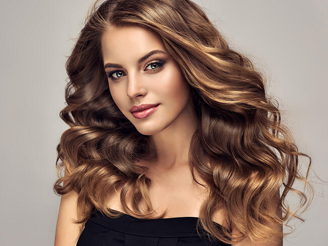 Foilyage», las nuevas «balayage» para iluminar la melena - Bulevar Sur