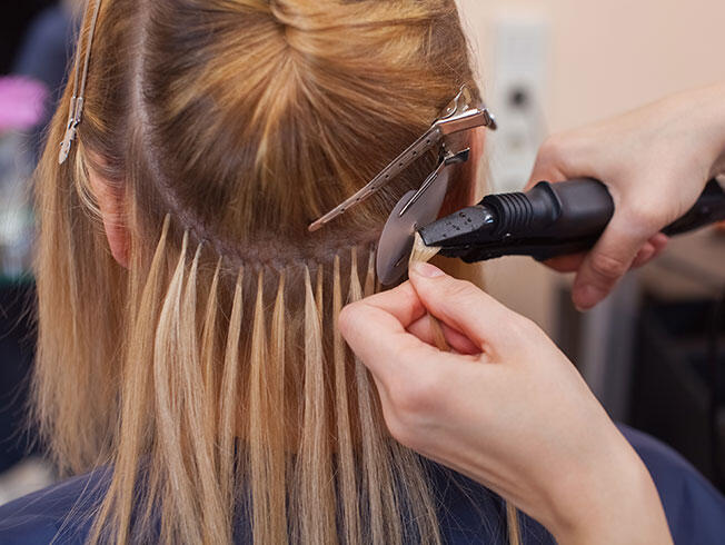 Todo lo que tienes que saber antes de ponerte unas extensiones de cabello -